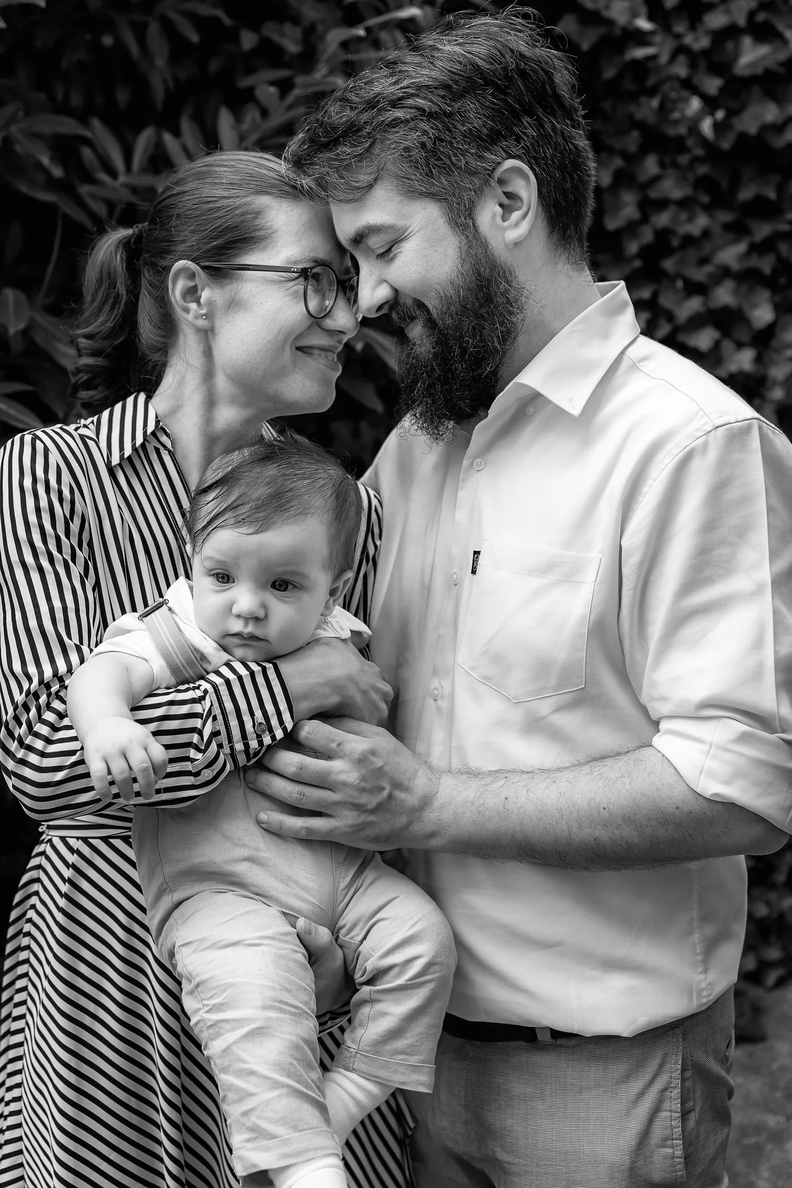 Botezul lui Ștefan — botez 1568 bistro cluj bw parinti stefan frunziș vertical — fotograf botez