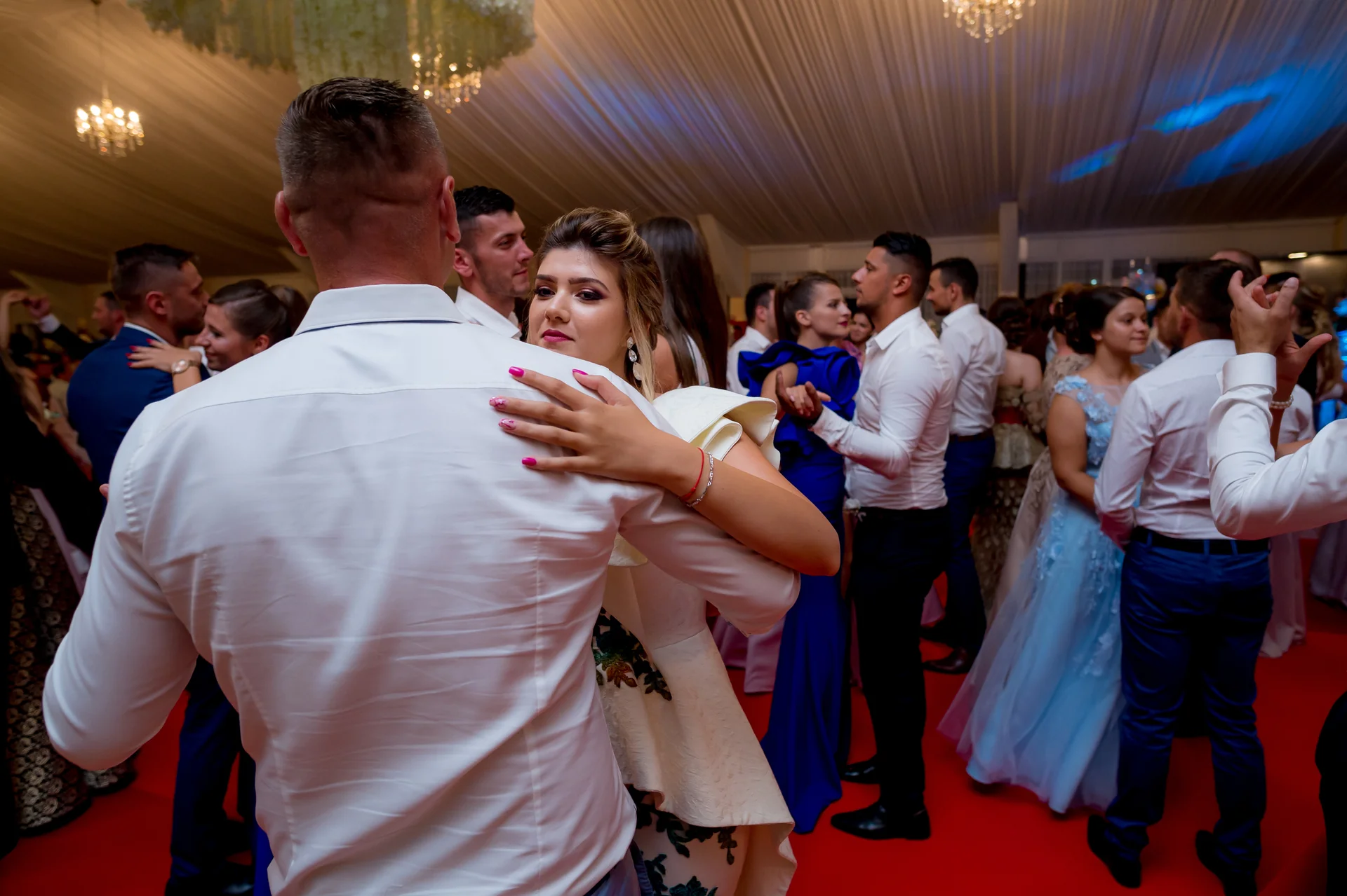 Vicky & Dimitri — nunta tarsolt negresti oas tradițional masa traditionala invitati mancare oas — fotograf nuntă