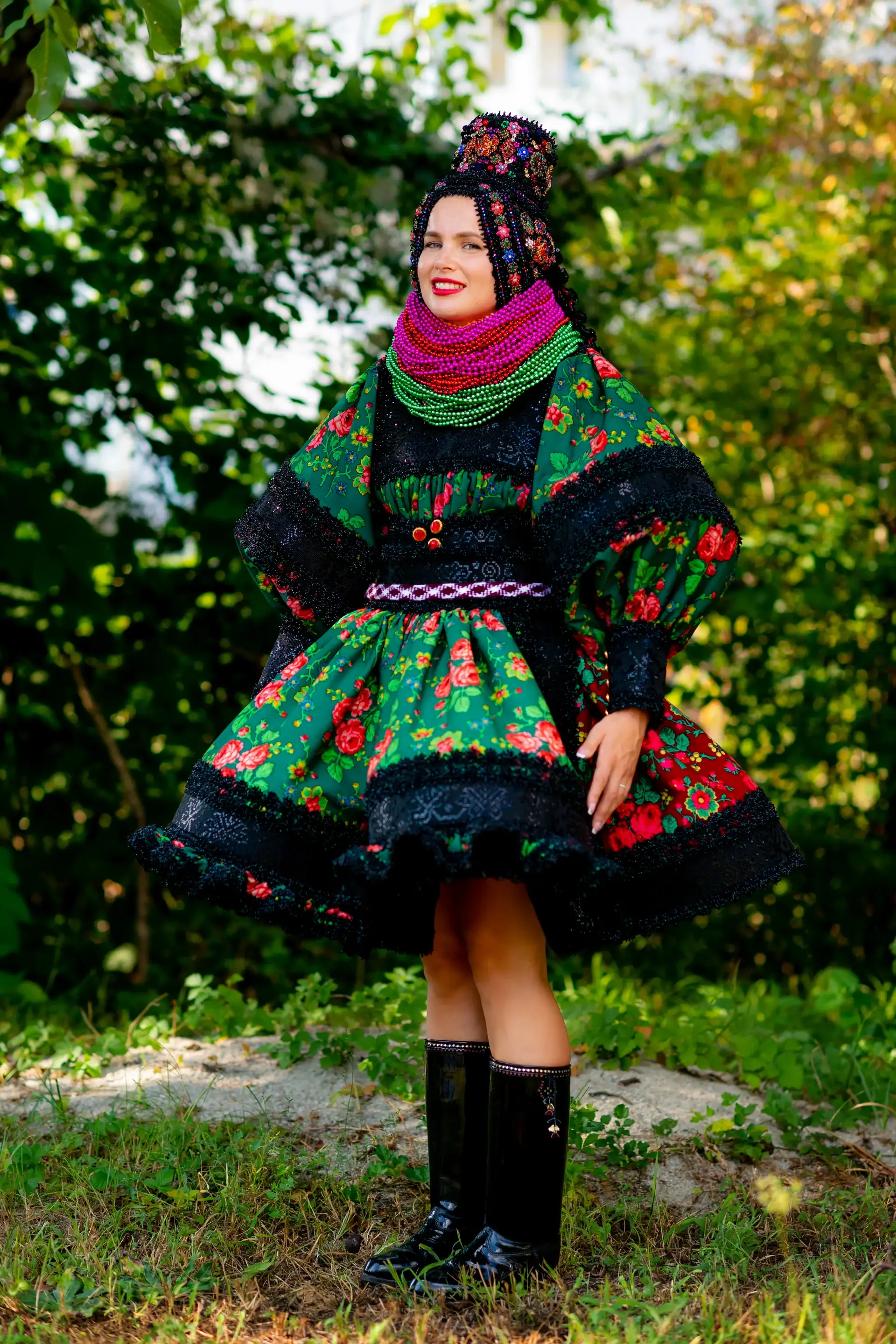 Vicky & Dimitri — nunta tarsolt negresti oas tradițional muzeul satului negresti oas detaliu costum popular osenesc rochie — fotograf nuntă